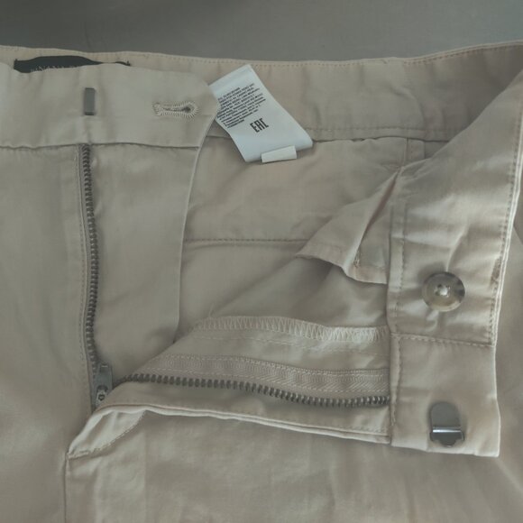 Banana Republic Women's Khaki Pants Beige Size 6P - Picture 7 of 7